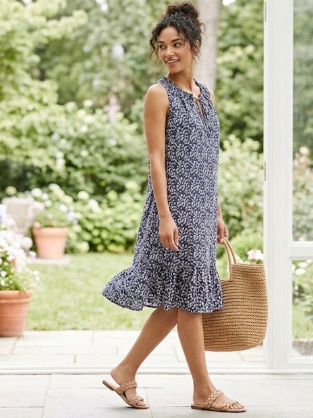 Vince Camuto Cotton Navy Floral Ruffle-Hem' Dress L